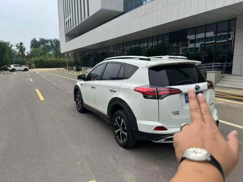 济宁18年丰田RAV4荣放7
