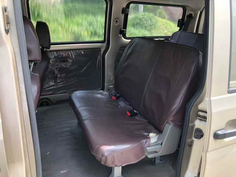 衢州19年五菱汽车荣光5