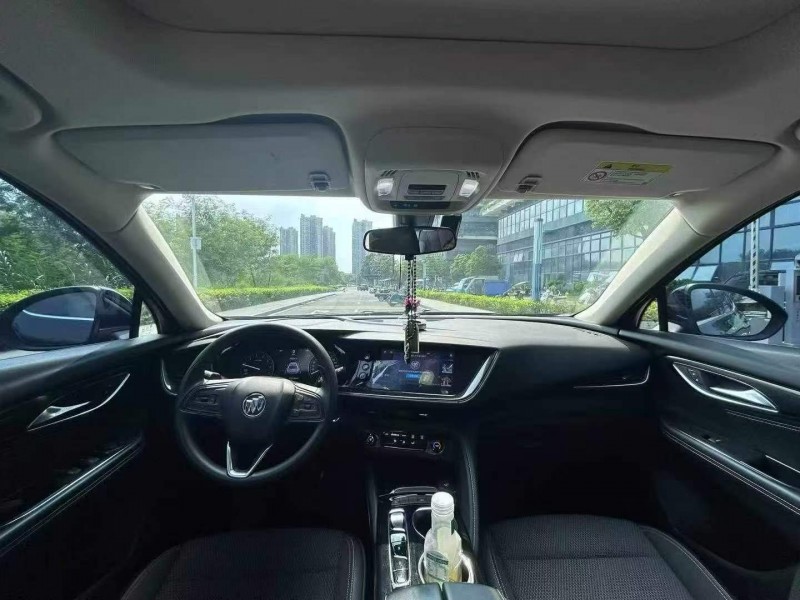 东莞21年别克昂科威6