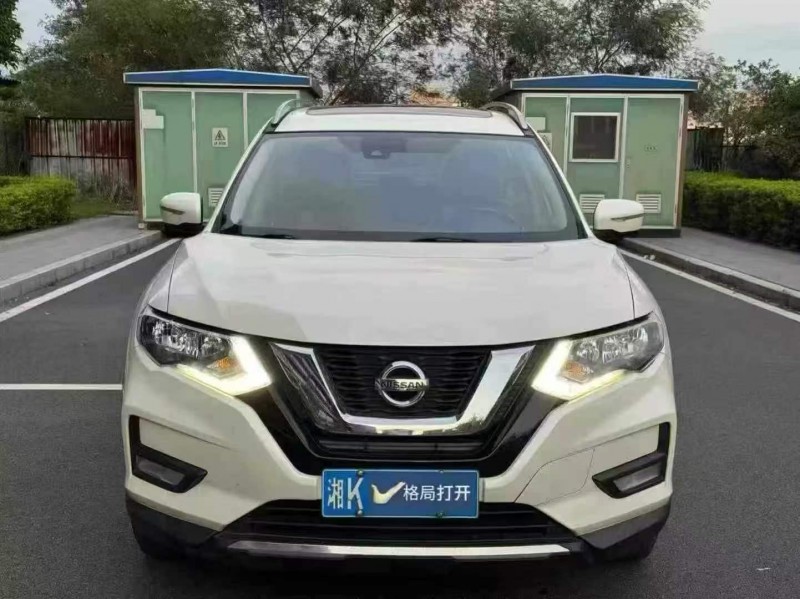 东莞20年日产奇骏1