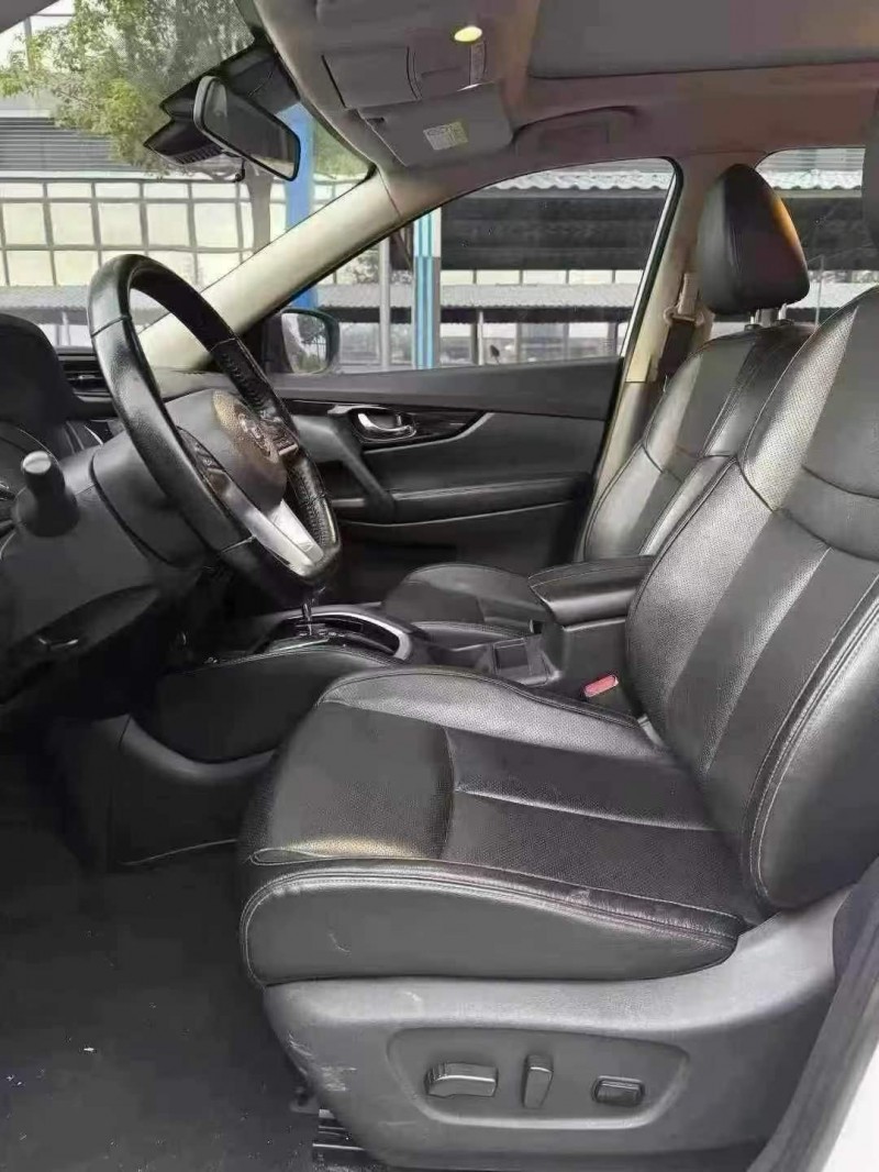 东莞20年日产奇骏4