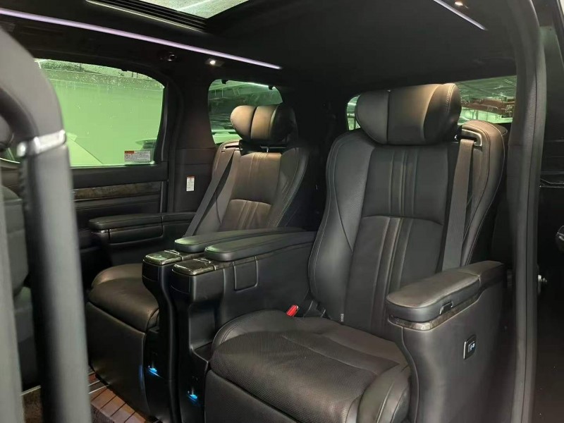 广州20年丰田埃尔法4