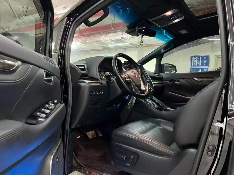 广州20年丰田埃尔法6