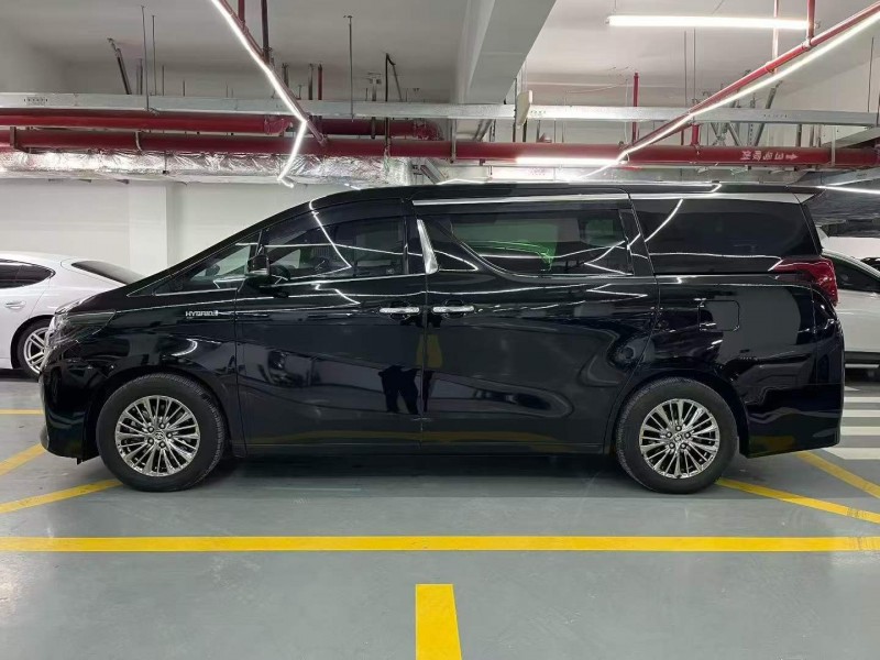 广州20年丰田埃尔法7