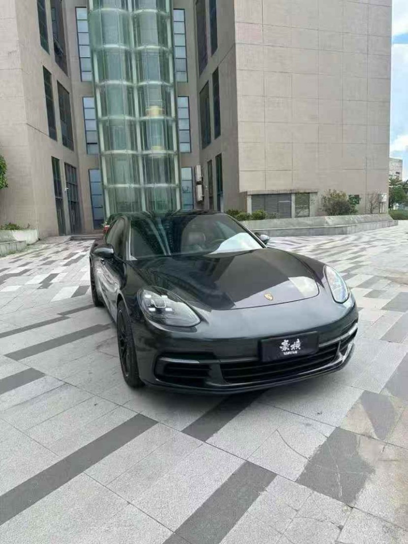 广州17年保时捷帕拉梅拉3