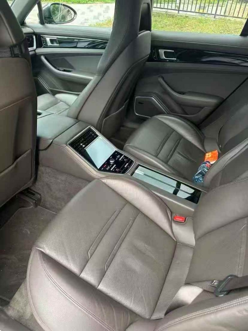 广州17年保时捷帕拉梅拉4