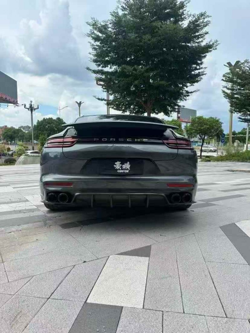 广州17年保时捷帕拉梅拉9