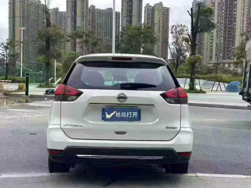 东莞21年日产奇骏9