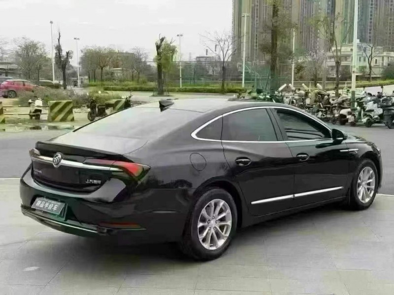 东莞21年别克君越7