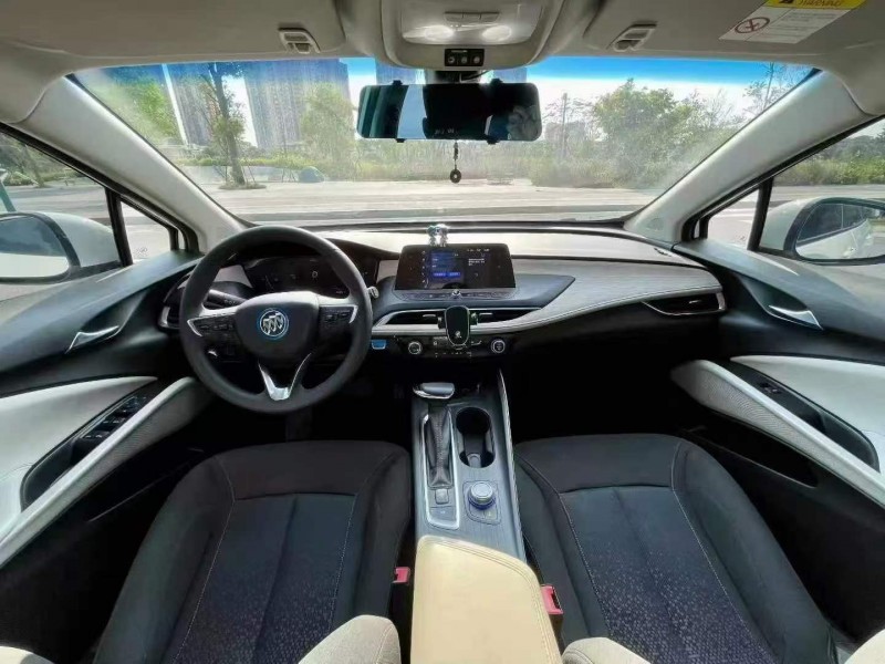 东莞22年别克微蓝6