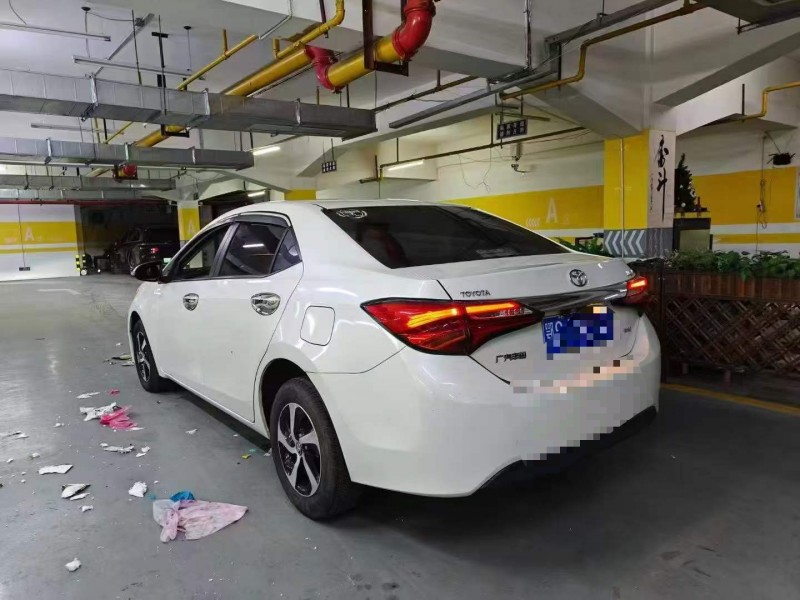 孝感17年丰田雷凌7