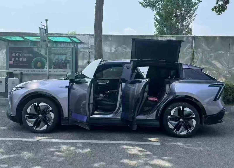 青岛23年高合汽车HiPhi Y3