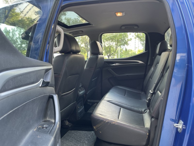 济宁21年大通T706