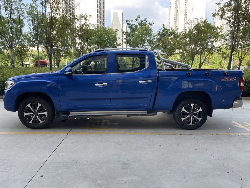 济宁21年大通T707