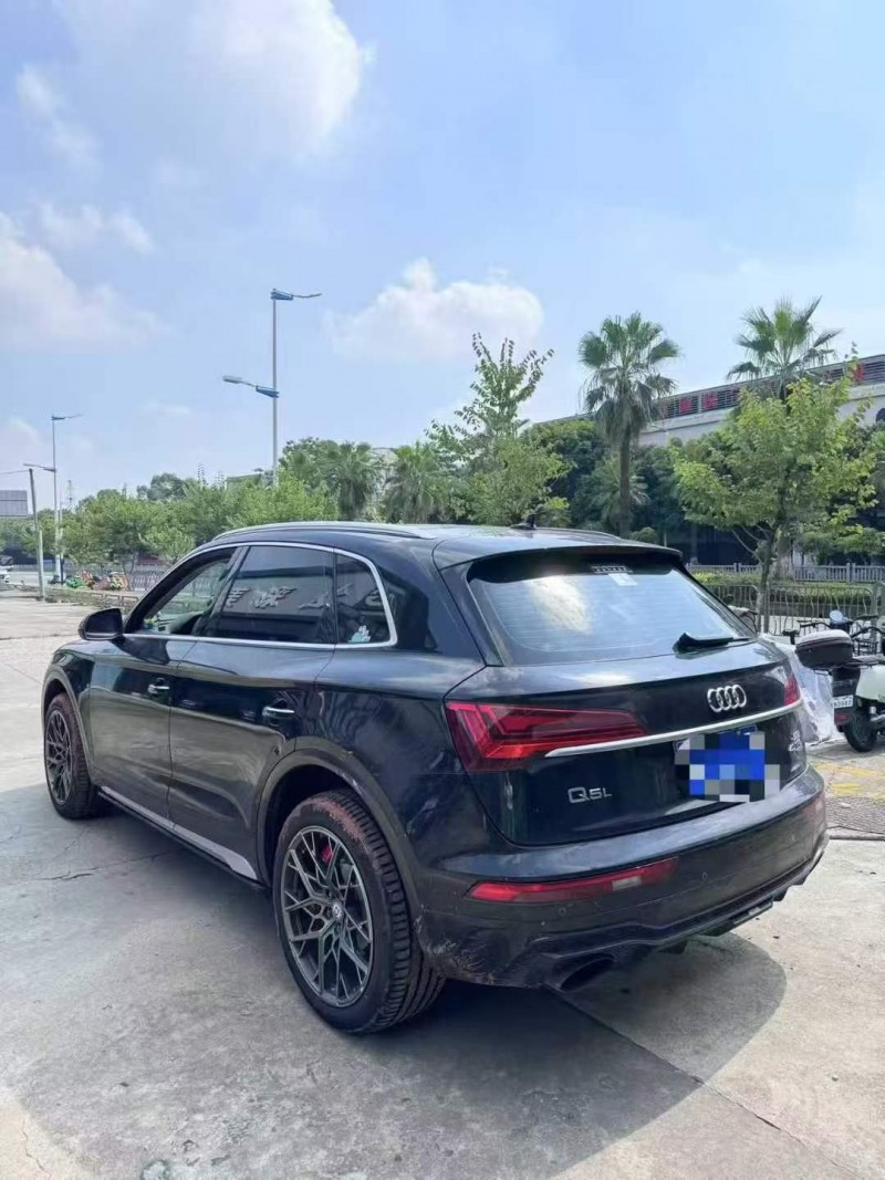 广州22年奥迪Q56