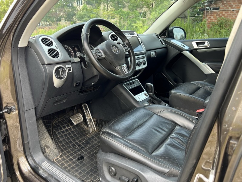 娄底16年大众途观9