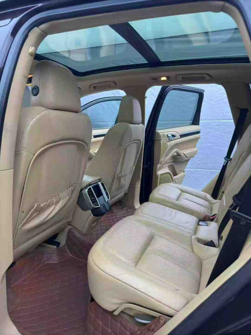 惠州15年保时捷卡宴5