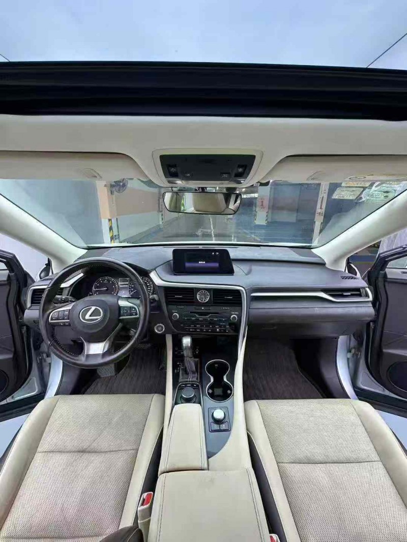 惠州17年雷克萨斯RX5