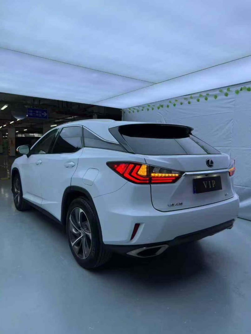 惠州17年雷克萨斯RX9