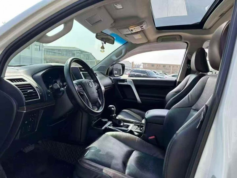 襄阳19年丰田普拉多6