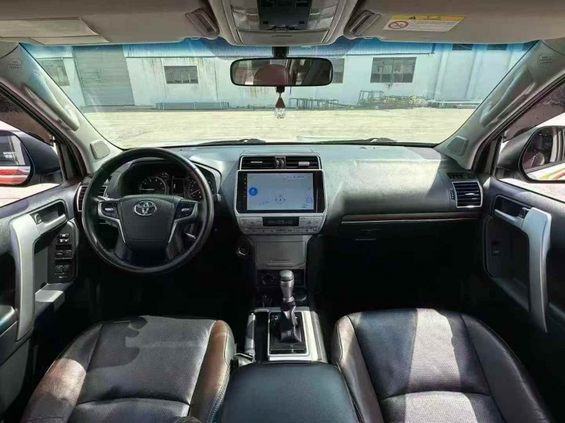 襄阳19年丰田普拉多8