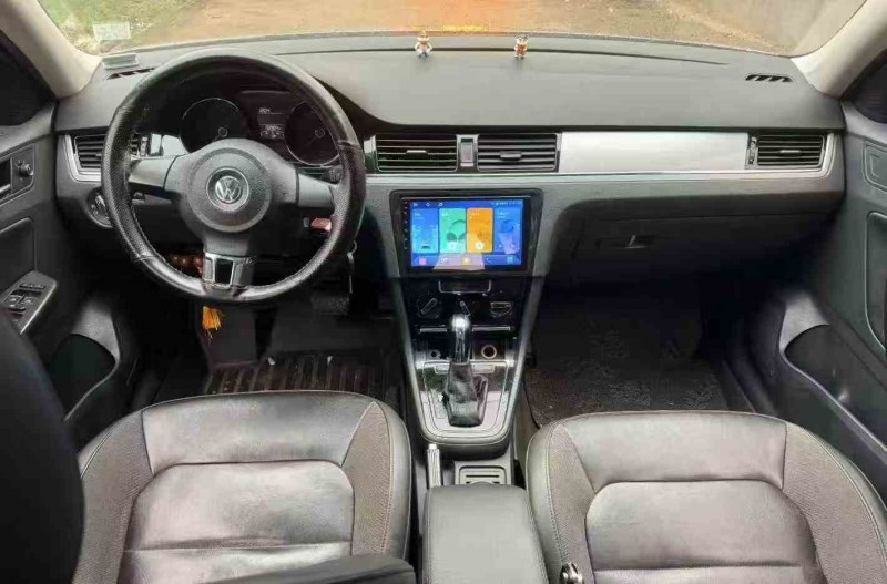 青岛15年大众宝来4