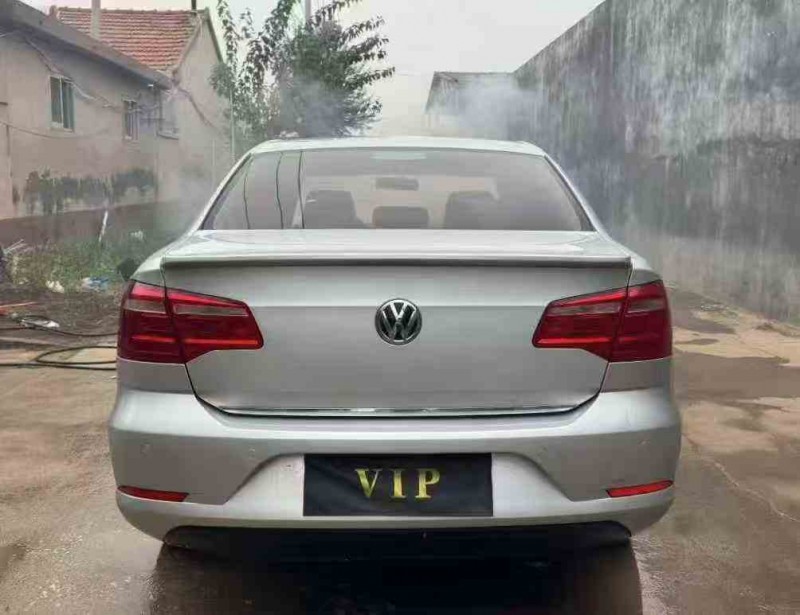 青岛15年大众宝来6