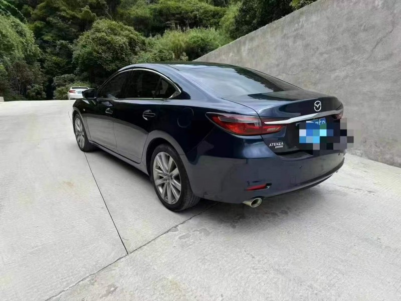 厦门20年马自达阿特兹8