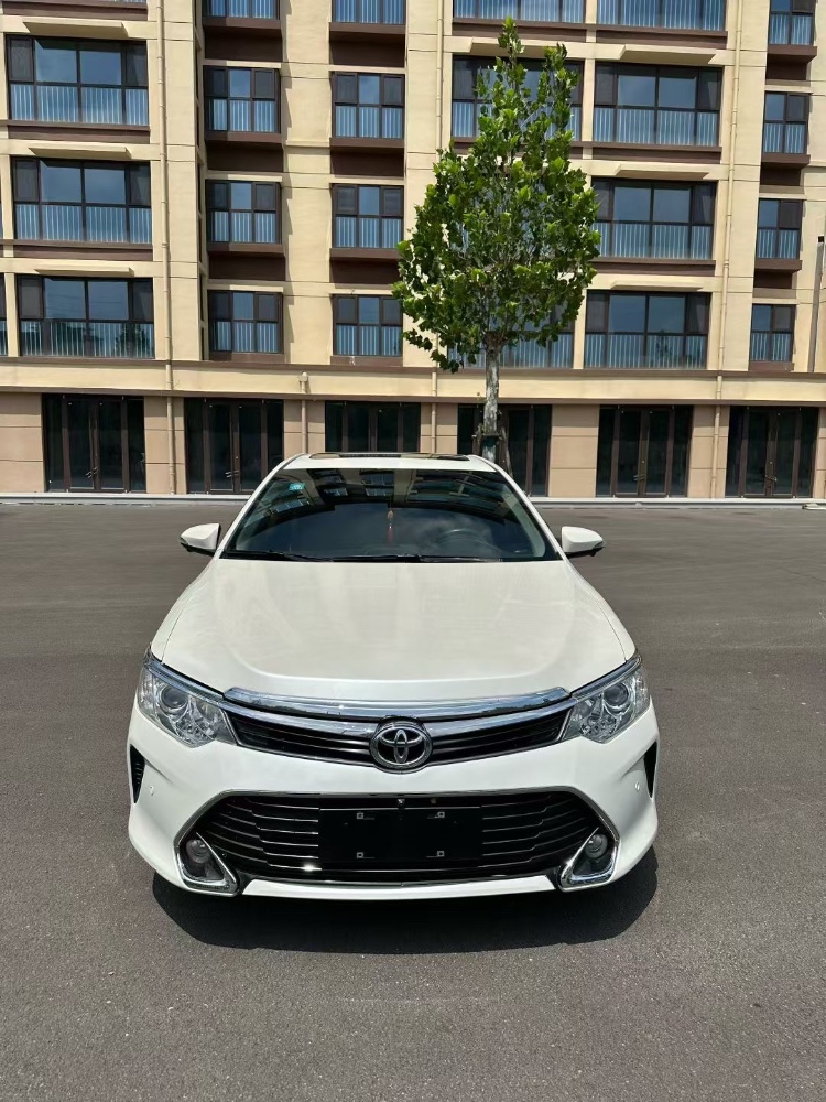 枣庄17年丰田凯美瑞1