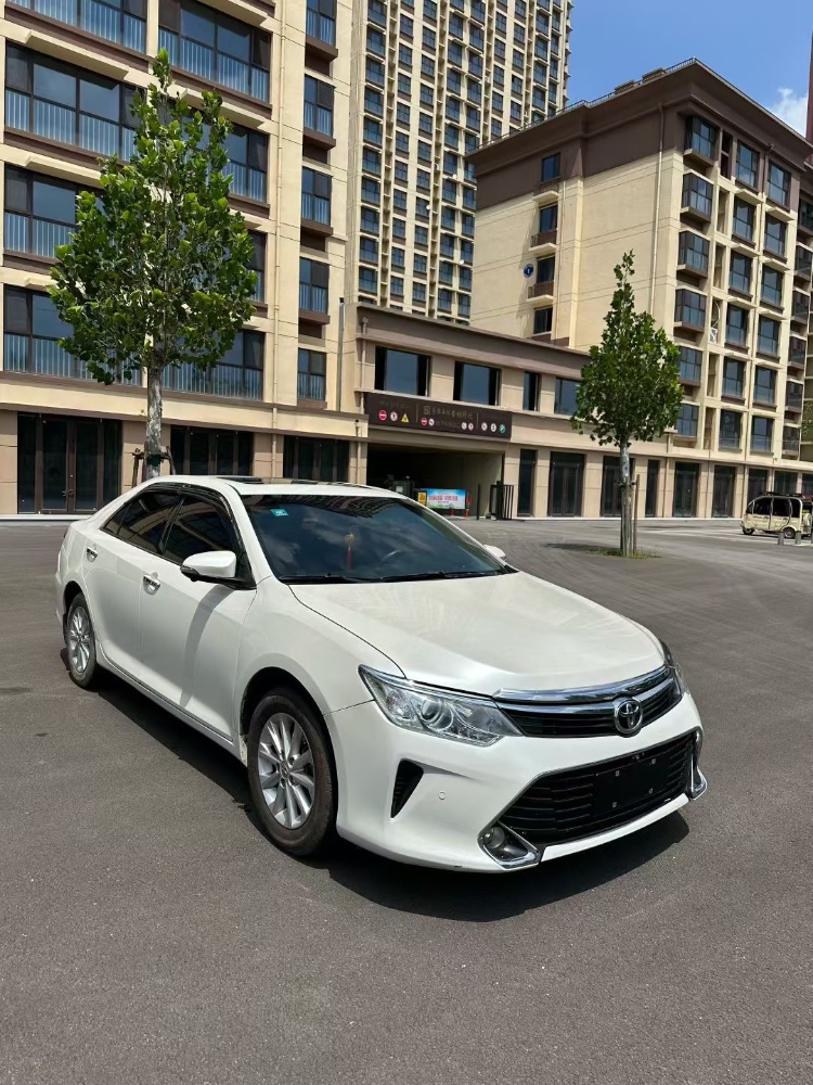 枣庄17年丰田凯美瑞2