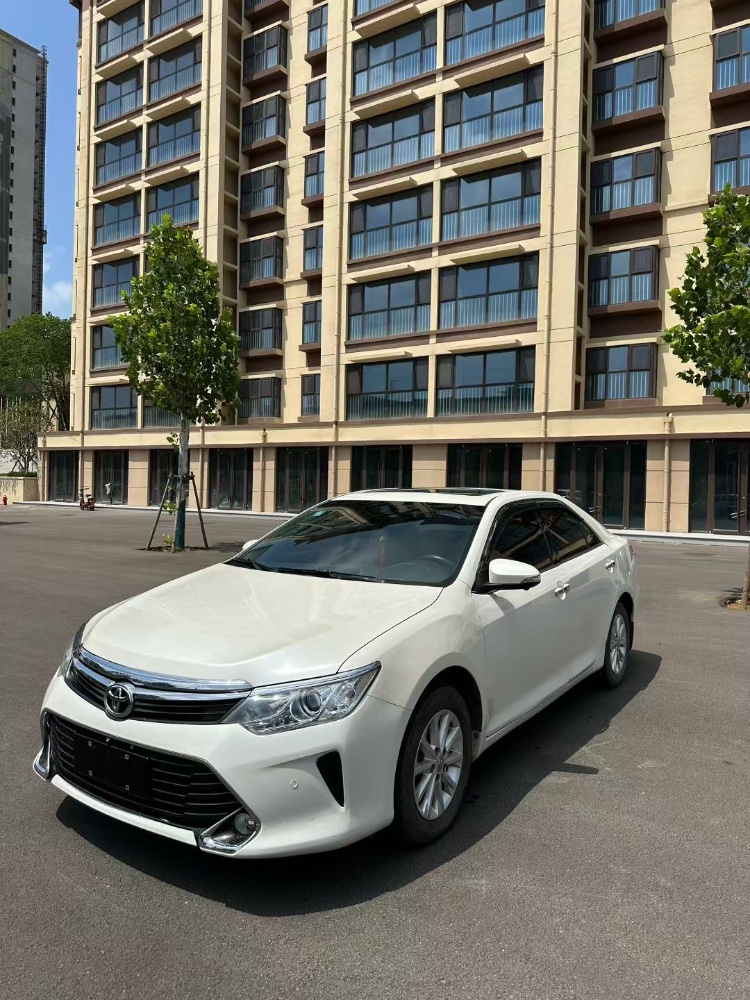 枣庄17年丰田凯美瑞3