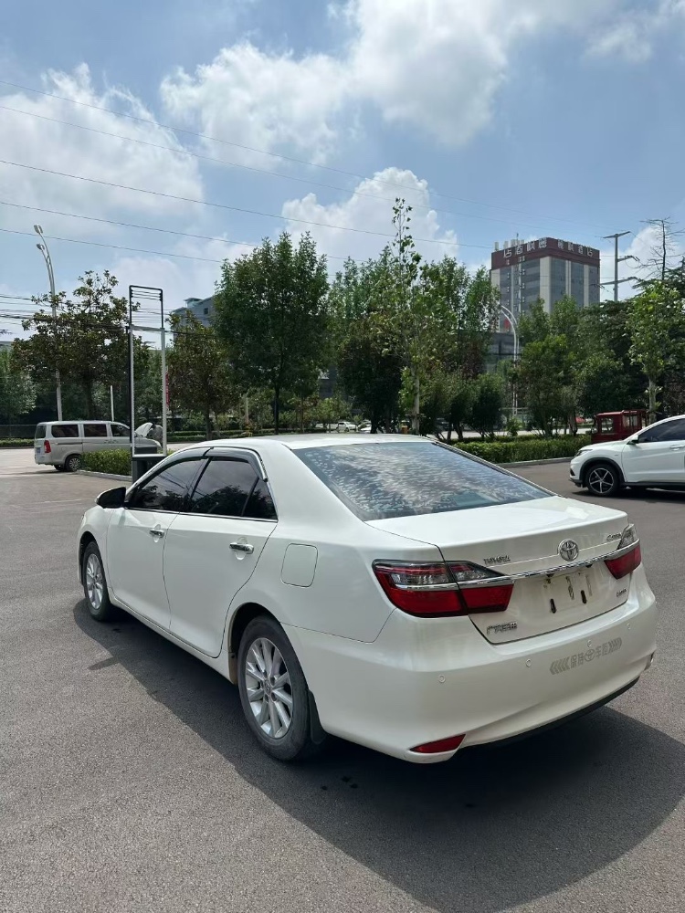 枣庄17年丰田凯美瑞4