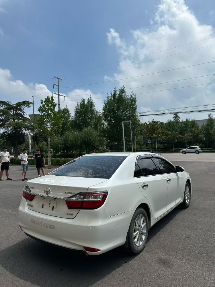 枣庄17年丰田凯美瑞6