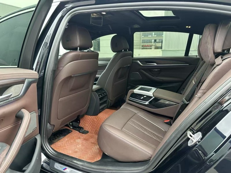 徐州22年宝马5系4