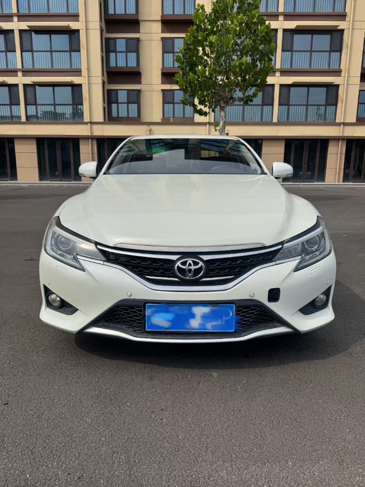 枣庄16年丰田锐志1