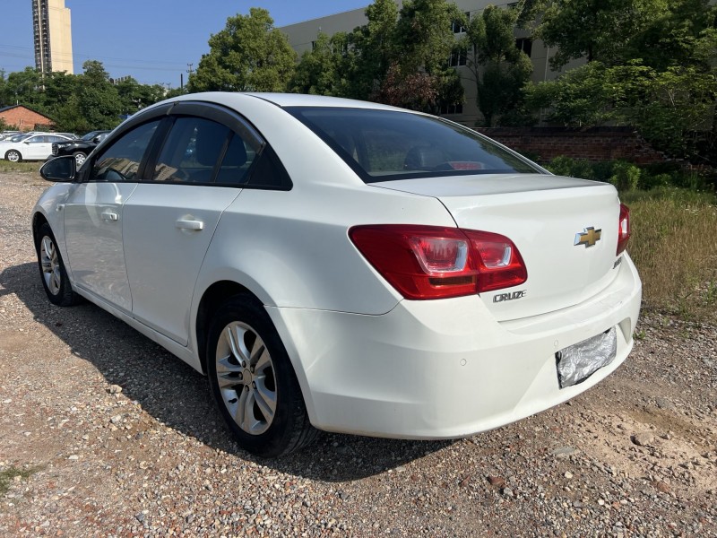 娄底16年雪佛兰科鲁兹9