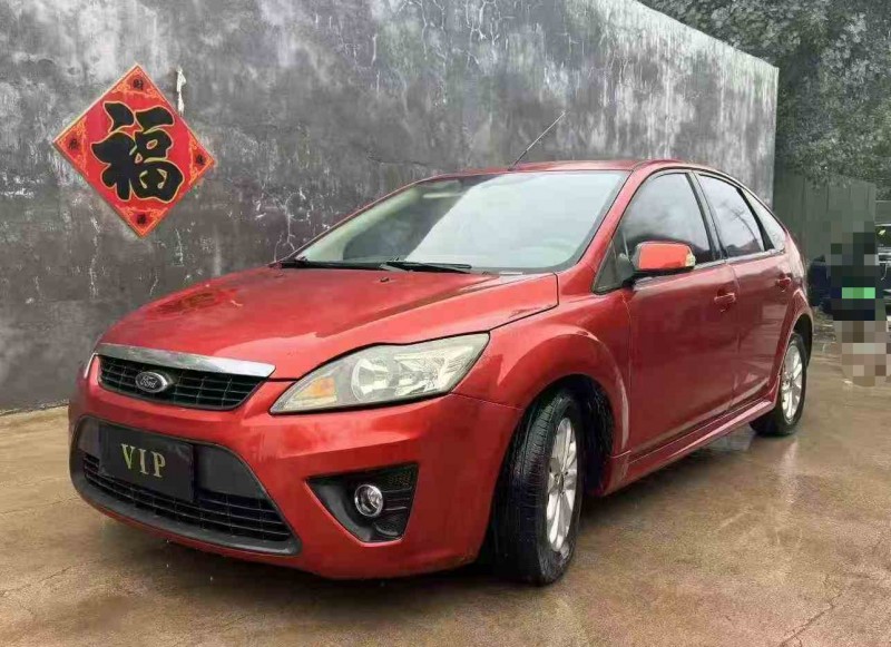 青岛11年福特福克斯3