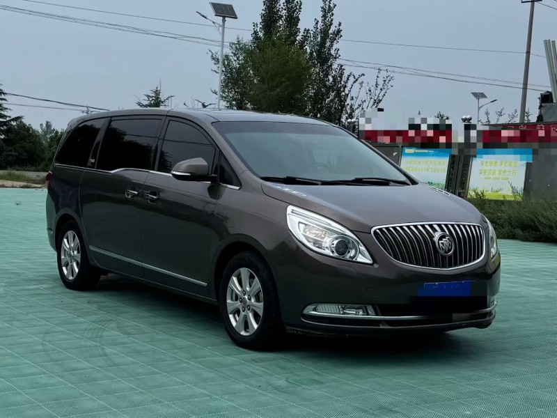 青岛15年别克GL82