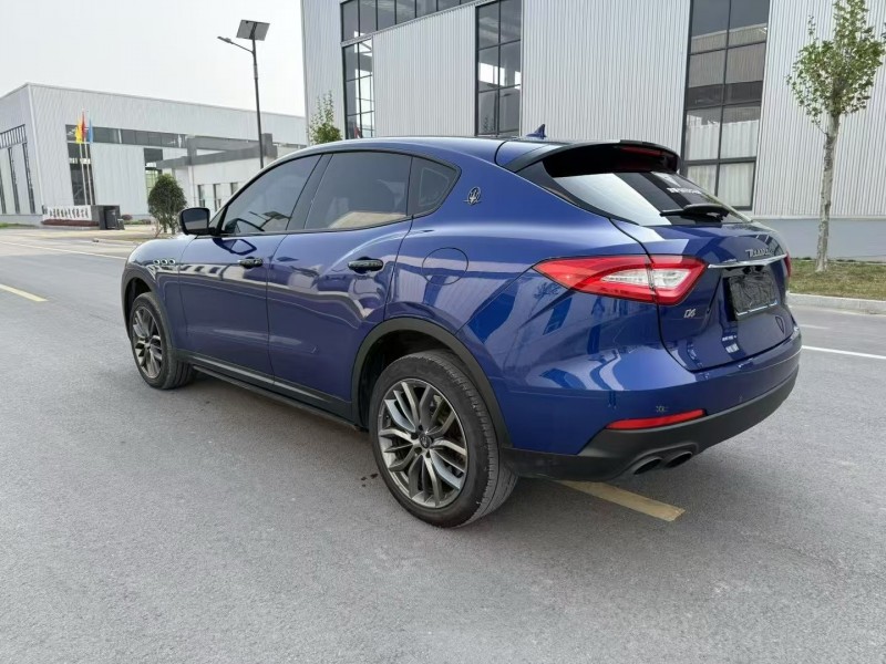 徐州19年玛莎拉蒂Levante8