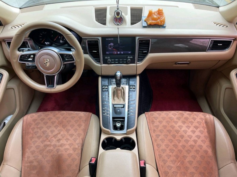 济宁17年保时捷Macan4
