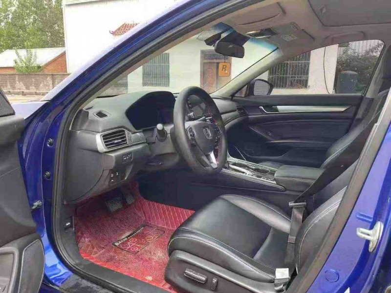 徐州19年本田雅阁6