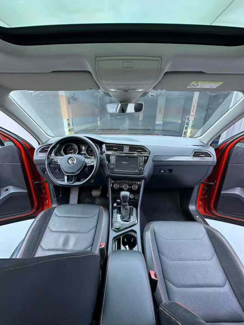 佛山17年大众途观5