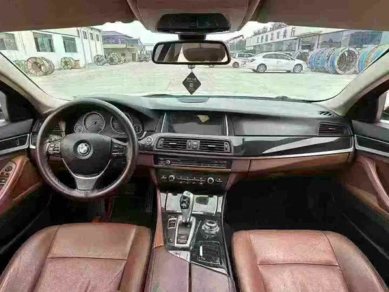 襄阳17年宝马5系8