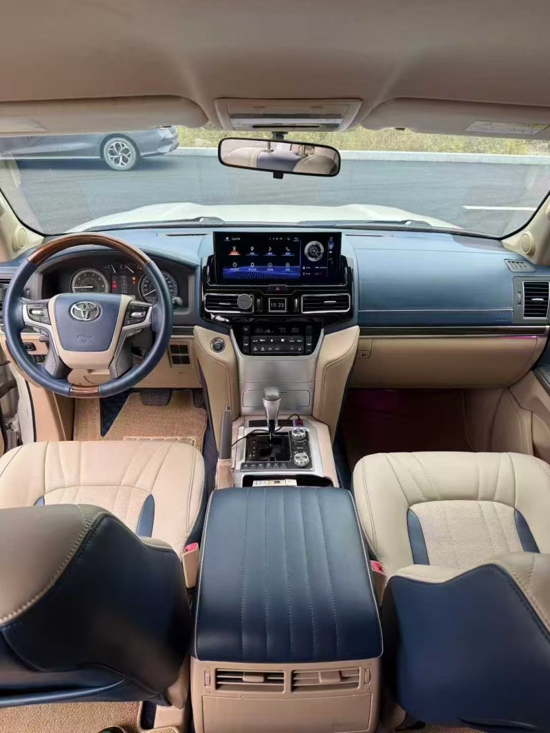 北京16年丰田兰德酷路泽5