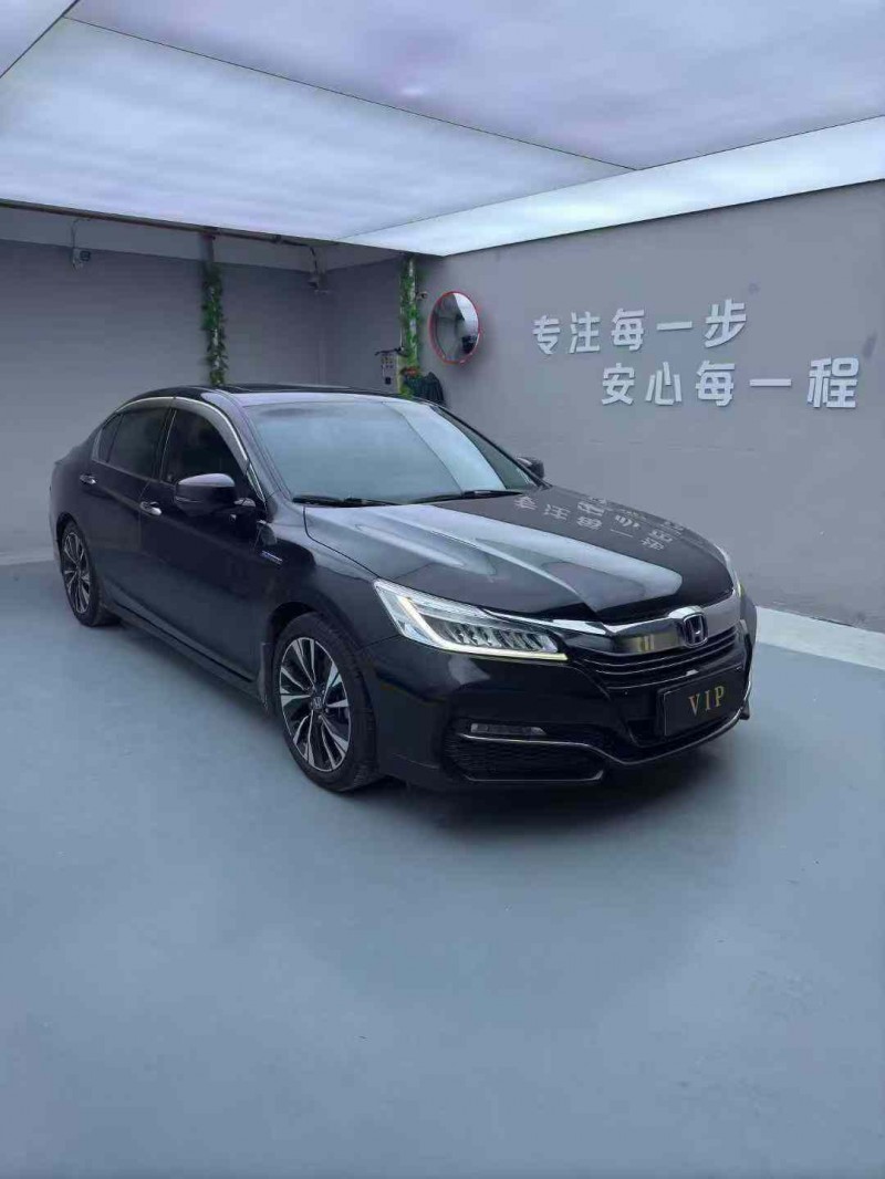惠州17年本田雅阁3