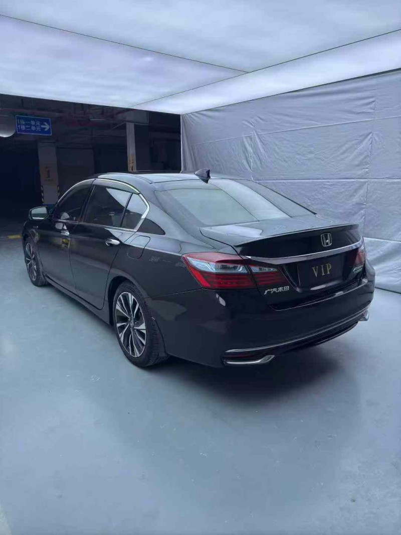 惠州17年本田雅阁7