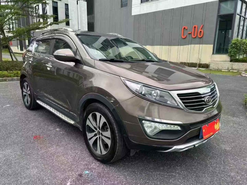 广州14年起亚智跑3