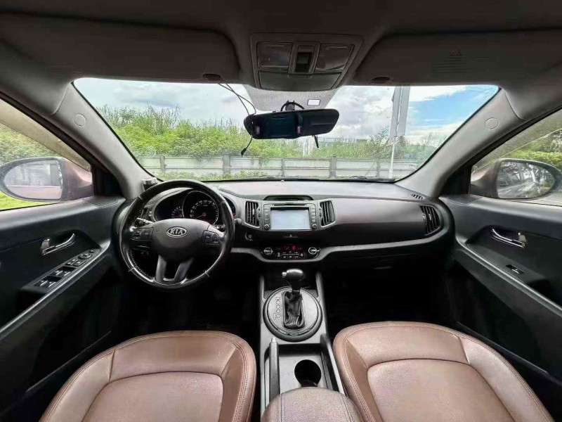 广州14年起亚智跑6