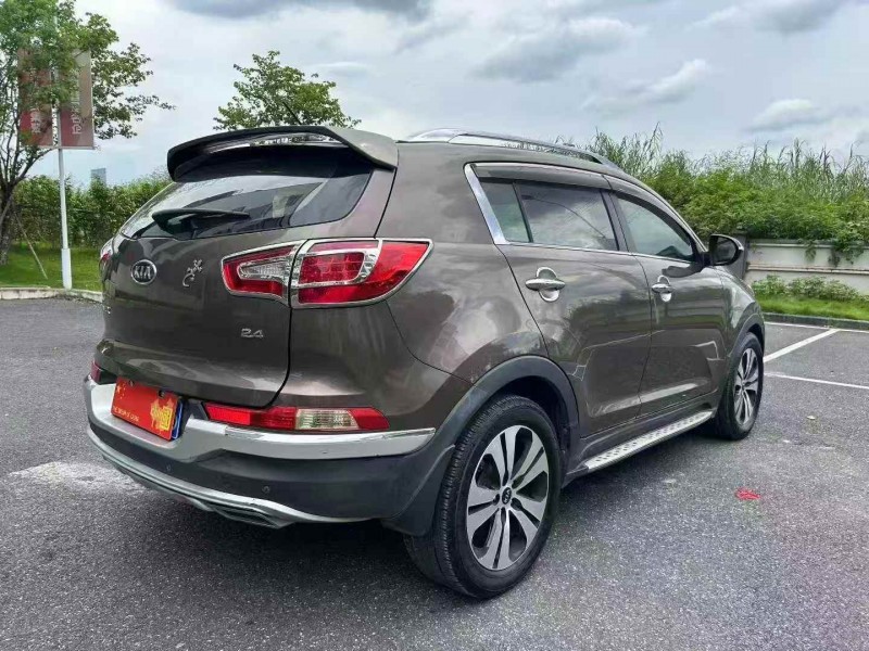 广州14年起亚智跑8