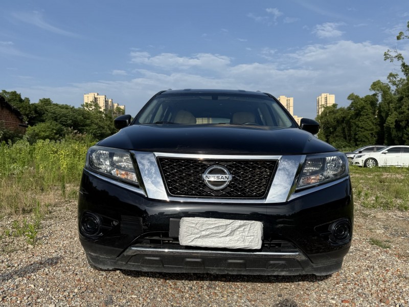 娄底16年日产探路者1